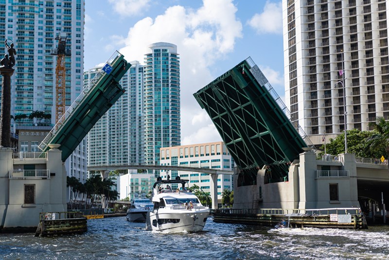 Brickell Bridge Schedule, Traffic and Solutions—All You Need To Know