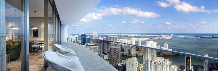 Brickell Flatiron Highrise Condo - Impeccable ocean views