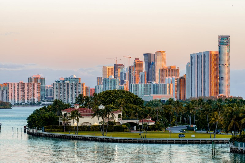 Miami Beach Luxury Condo Market Report Q4 2020