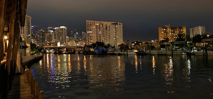Casablanca Seafood Bar & Grill