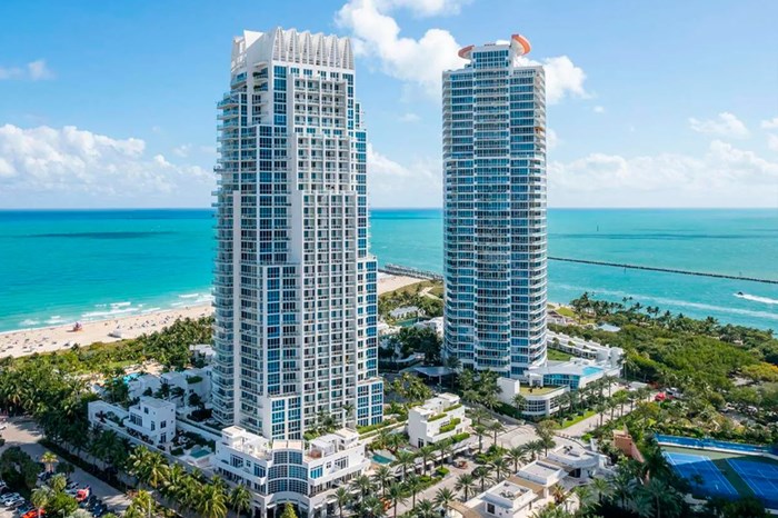 Continuum I South– 100 S Point Dr, South Beach