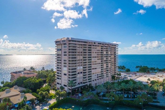 One Grove Isle