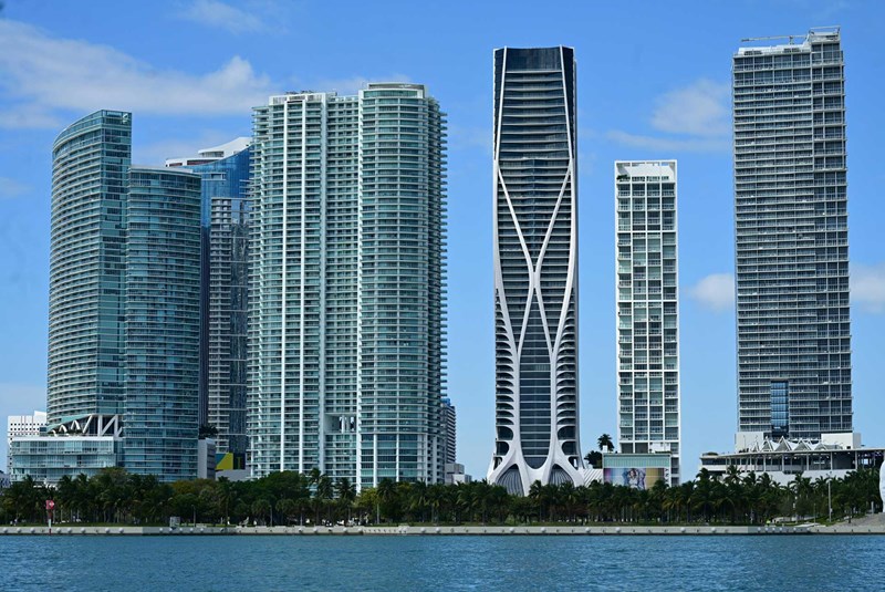 Q3 2024 Miami Luxury Condo Market Summary: Sales Down, Prices Up in Buyer’s Market